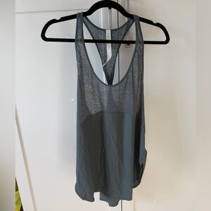 Lululemon Twist and Train Tank - NWT